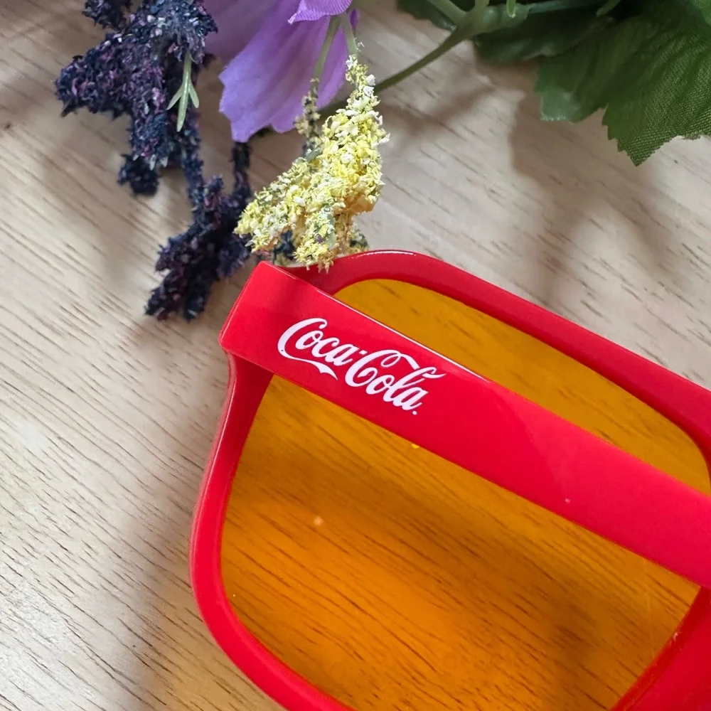 🌹VINTAGE Coco-Cola • Unisex Red Frame Sunglasses with Amber Lenses